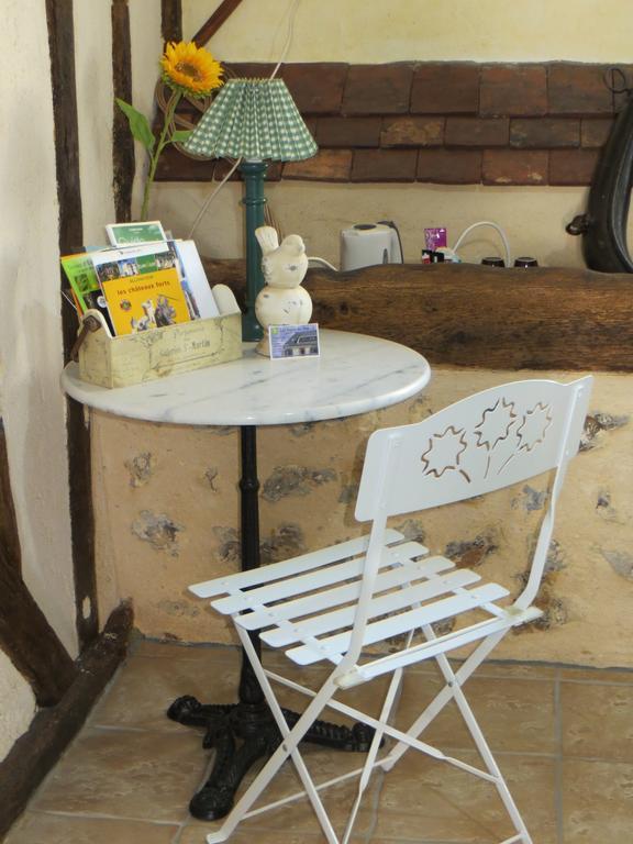 Les Logis Du Breuil Bed & Breakfast Marchéville Room photo