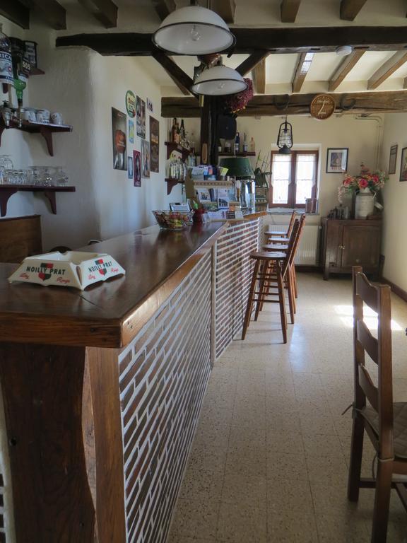 Les Logis Du Breuil Bed & Breakfast Marchéville Exterior photo
